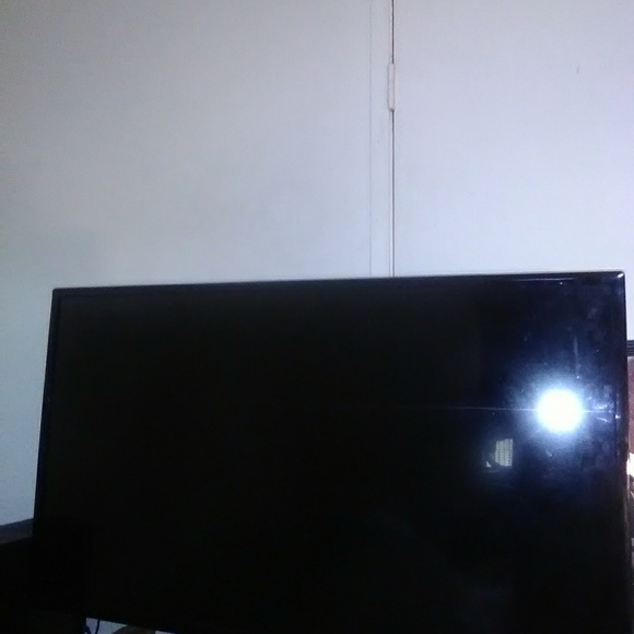 Smart 47 inch LG Flat Screen - Picture 3 of 4